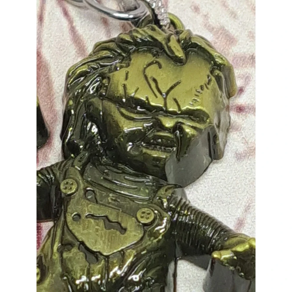 Chucky Keychain Horror Movie Serial Killer Slasher Doll Creepy Voodoo Gold Color